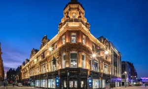 B2547890 2b00 4c2c aad0 ae174ee32904