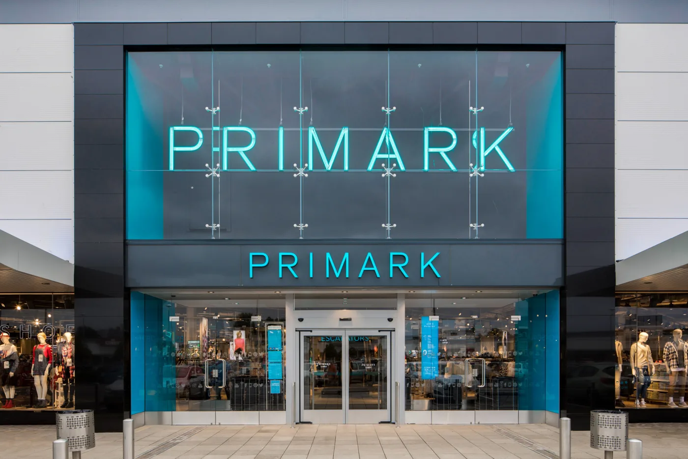 CL9 Llanelli photo 6495 Exterior